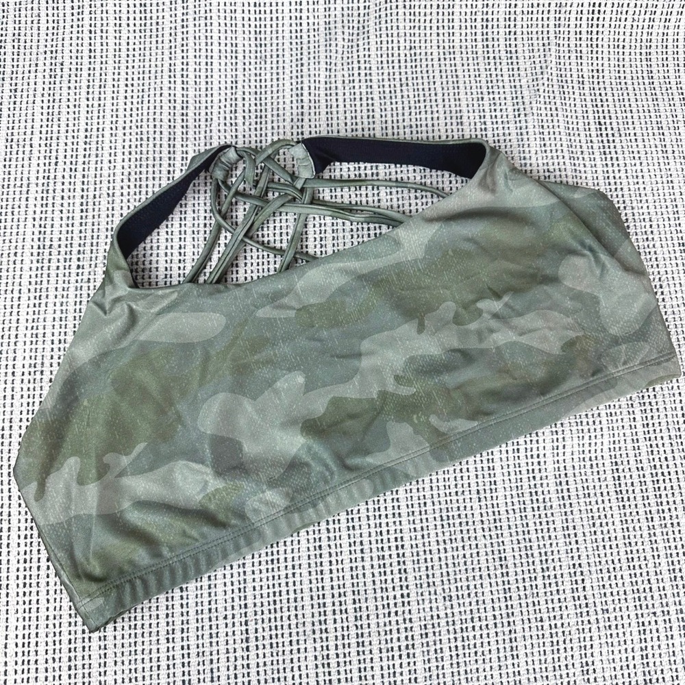 Core 10 Sports Bra Women Size 3X Green Camo Strappy Woven Back Activewear